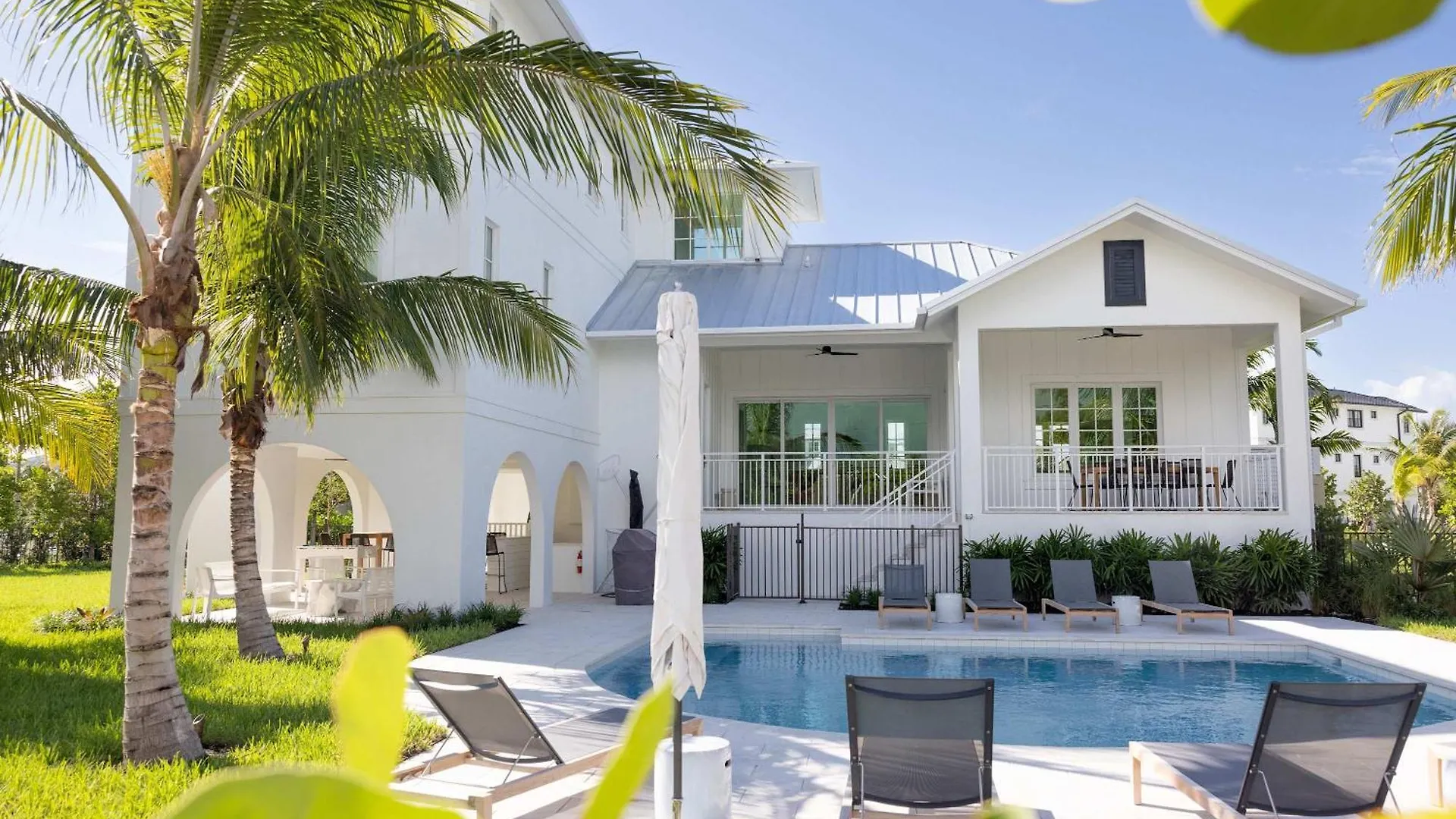 New Private Pool & Docking - Floralee House Villa Key West